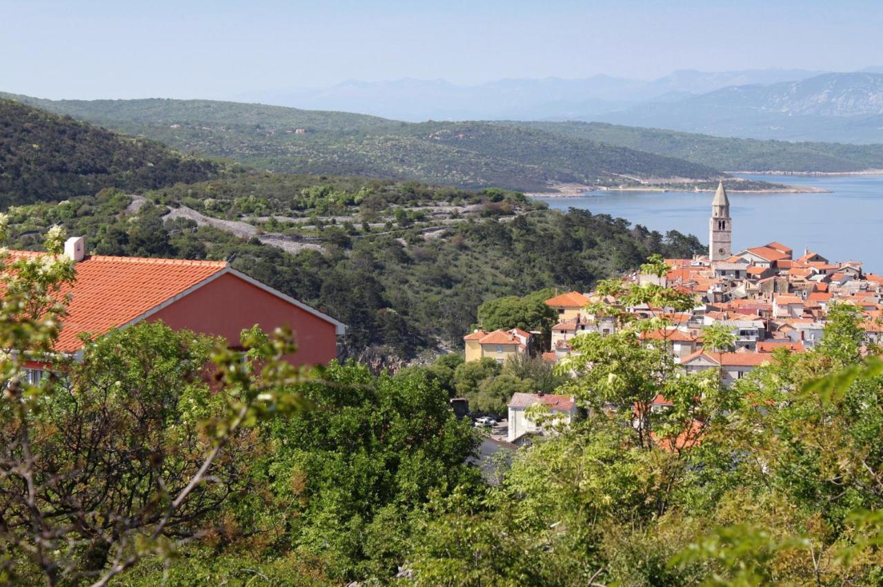 Apartments With A Parking Space Vrbnik, Krk - 429 Exterior photo