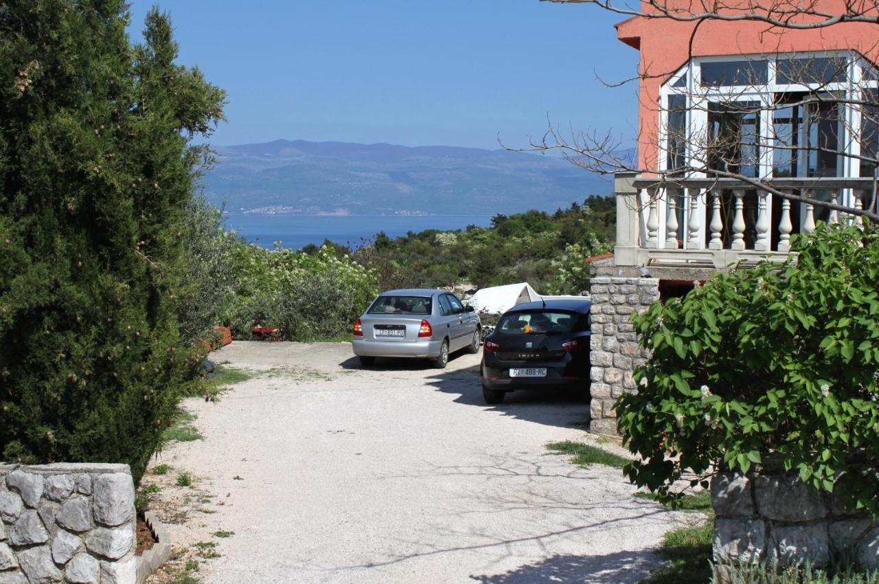 Apartments With A Parking Space Vrbnik, Krk - 429 Exterior photo